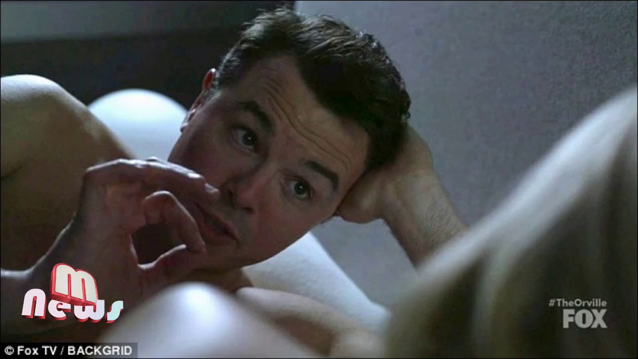 CHARLİZE THERON STRİPS OFF FOR A VERY STEAMY SEX SCENE WİTH SETH MCFARLANE İN NEW SCİ Fİ SHOW