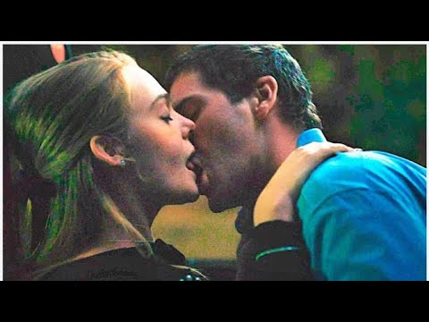 Love  Other Drugs: Anne Hathaway Jake Gyllenhaal (Kiss Scenes)