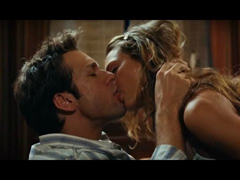 Good Luck Chuck | Jessica Alba And Dane Cook Hot Kissing Scene