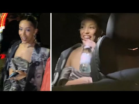 Doja Cat Is Sippin' In The Backseat After Winning Top RB Female Artist