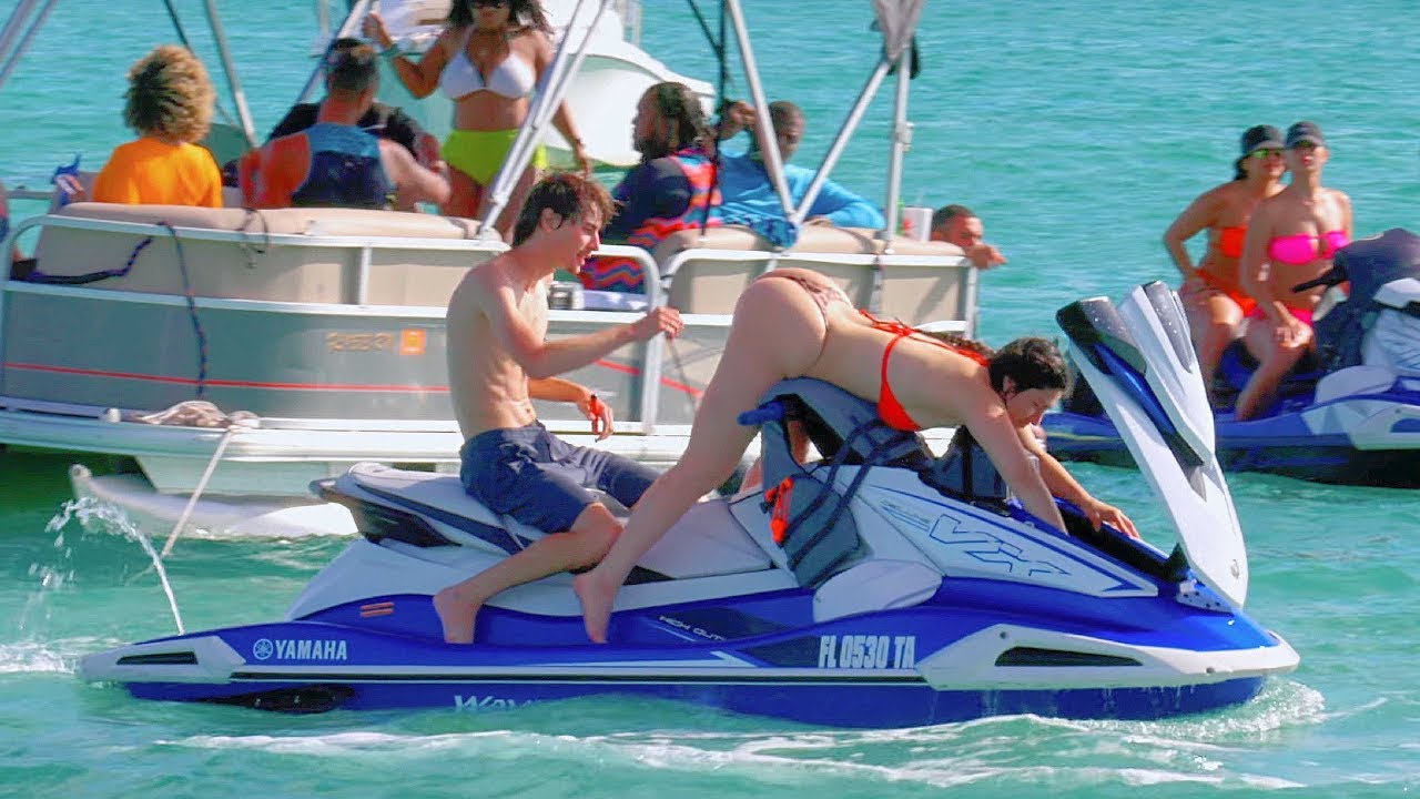 HE IS NOT READY FOR THIS!! MIAMI SANDBAR 2023 | BOAT ZONE