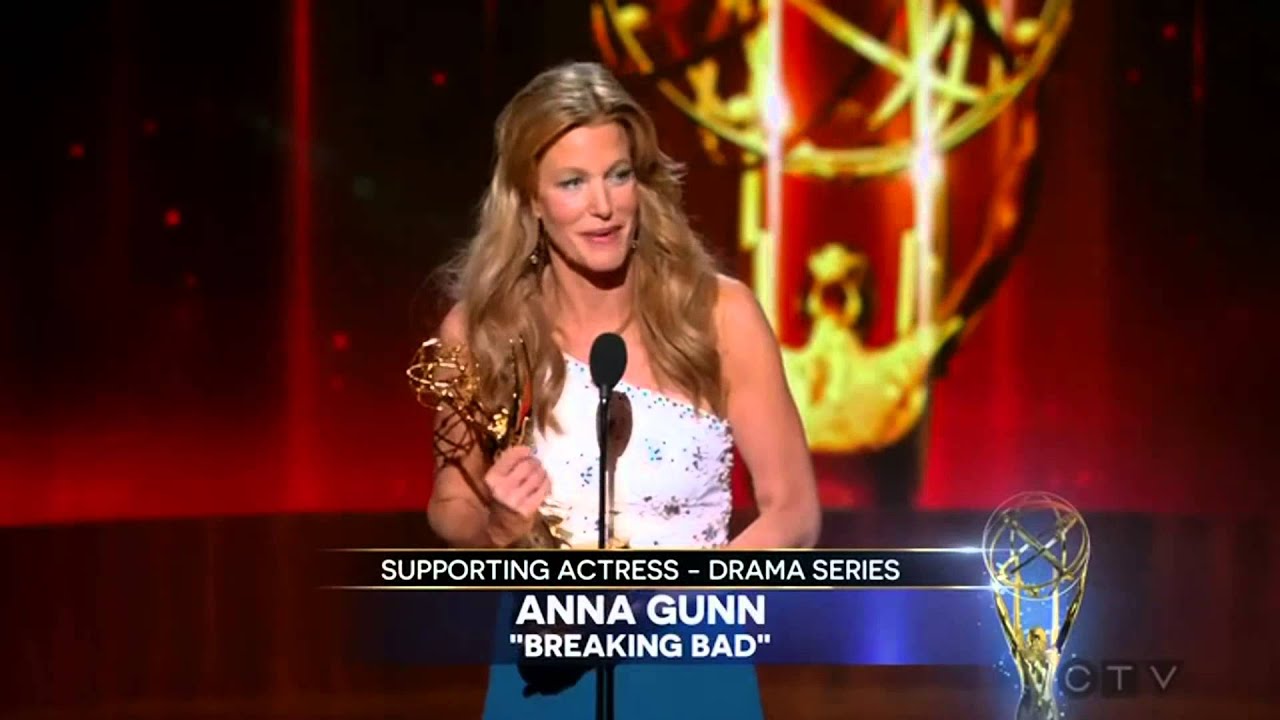 Anna Gunn wins an Emmy for 'Breaking Bad' 2014