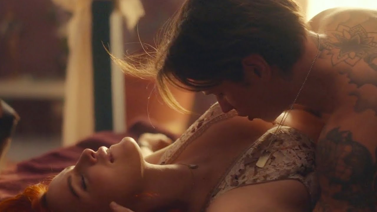 Game of Love/Time is Up 2 - Vivien & Roy Kissing Scene | Bella Thorne Benjamin Mascolo