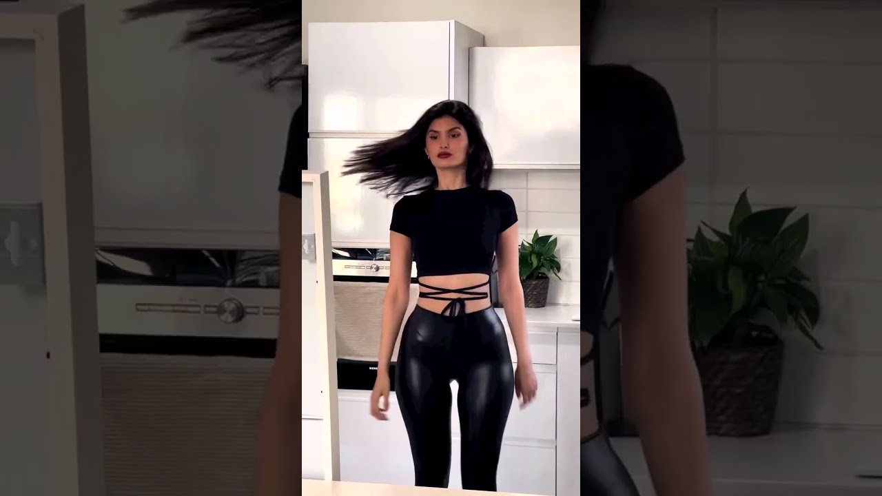 yael-cohen-aris-the-loop-trend-compilation