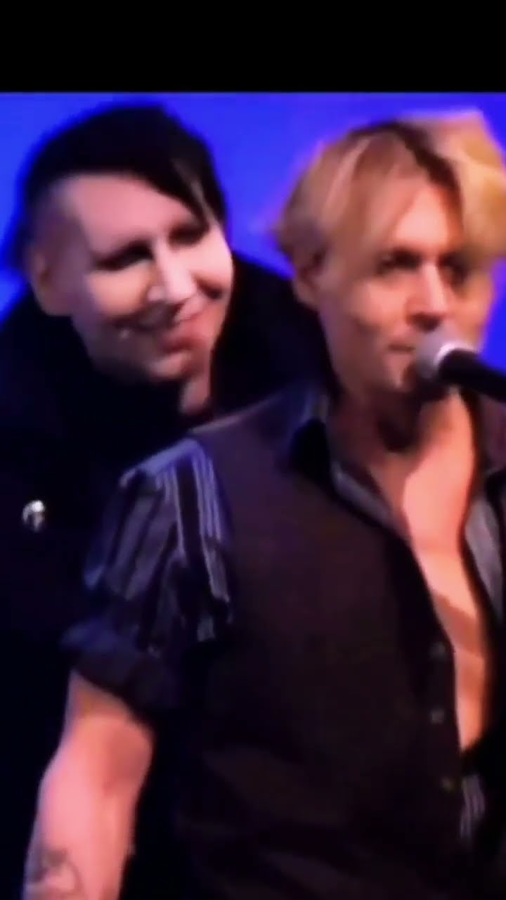 Marilyn Manson Kissing Johnny Depp  shorts  johnnydepp  kiss  kissing  marilynmanson  bromance