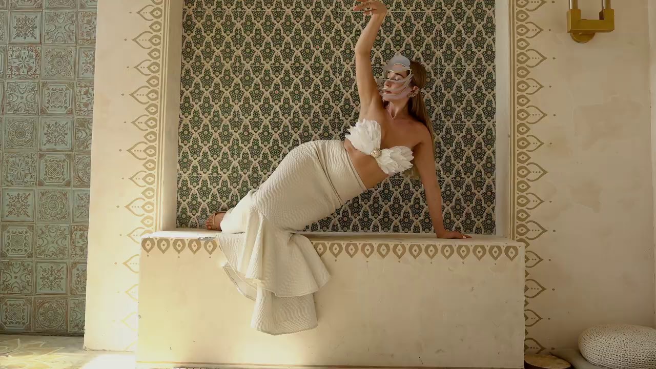 Anastasia Biserova BELLYDANCE “Ra&Isis”. الراقصة انستازيا .