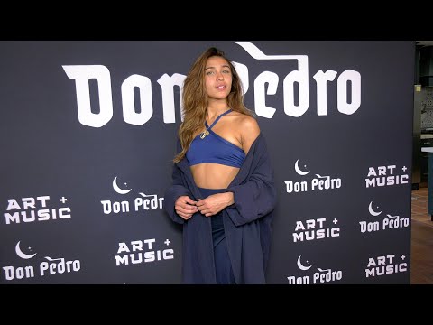 ASH CARRİLLO 'MODELS NİGHT: AN UNMASKED RED CARPET FASHİON EVENT' 4K