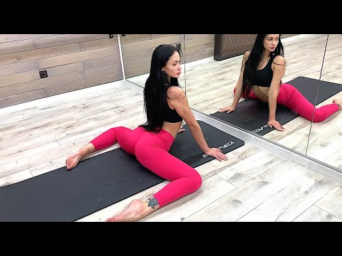 Splits and Oversplits. Contortion Training. Stretching and Gymnastics. Yoga girl