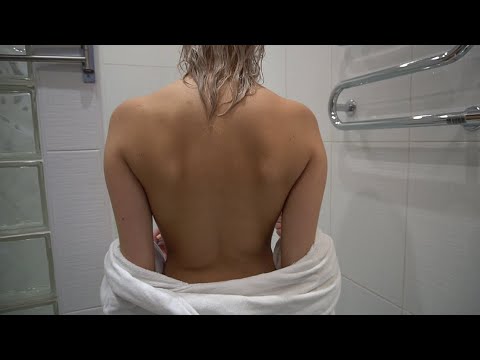 Fully naked super sexy girl taking shower - Halloween