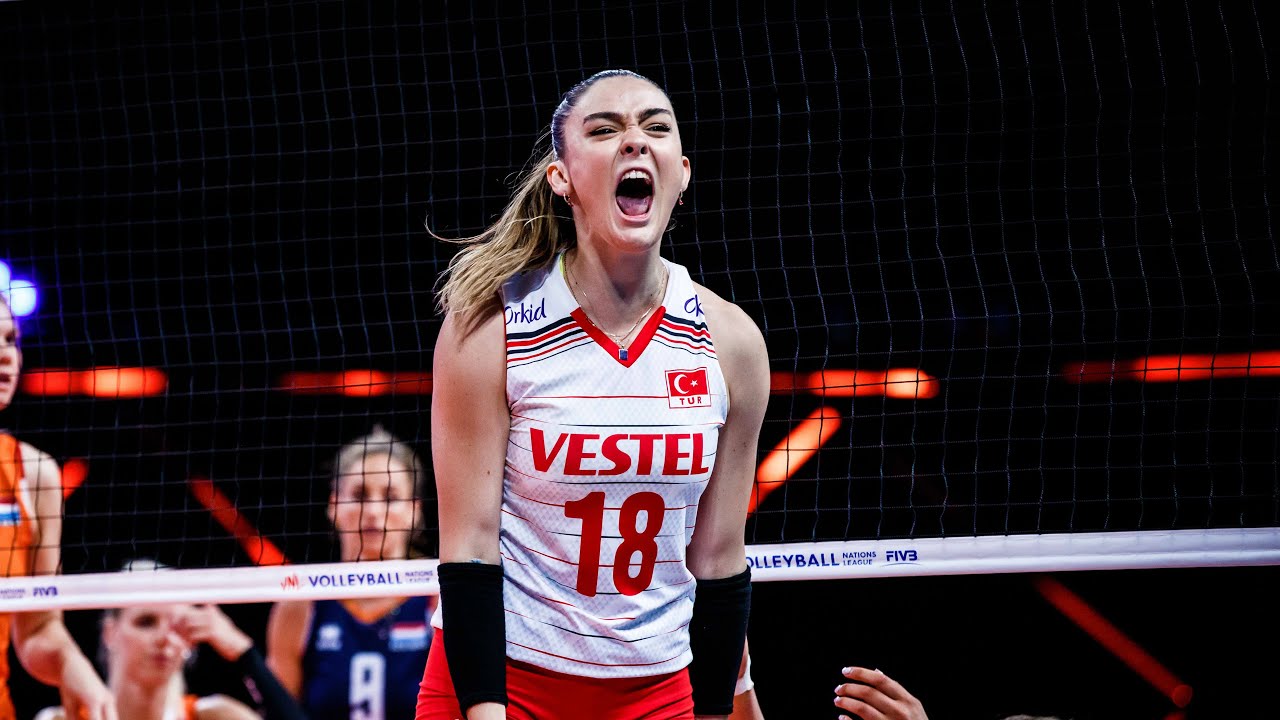 ZEHRA GUNES | SHE İS NOT ONLY BEAUTİFUL, SHE İS ALSO SUPER TALENTED | WOMEN'S VNL 2021