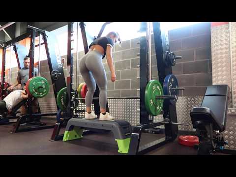 10 Glute Exercises On The Smith Machine