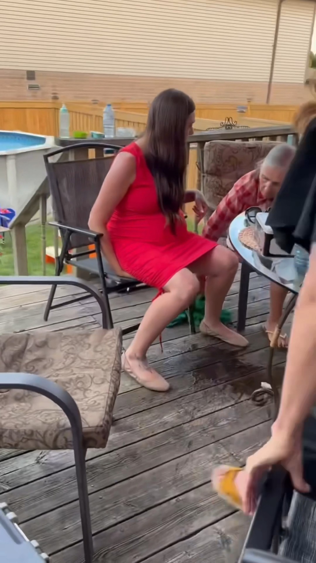 This pregnant mom’s water broke at baby shower       Feat Marley Brinx