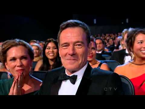 Anna Gunn wins an Emmy for Breaking Bad at the 2013 Primetime Emmy Awards!
