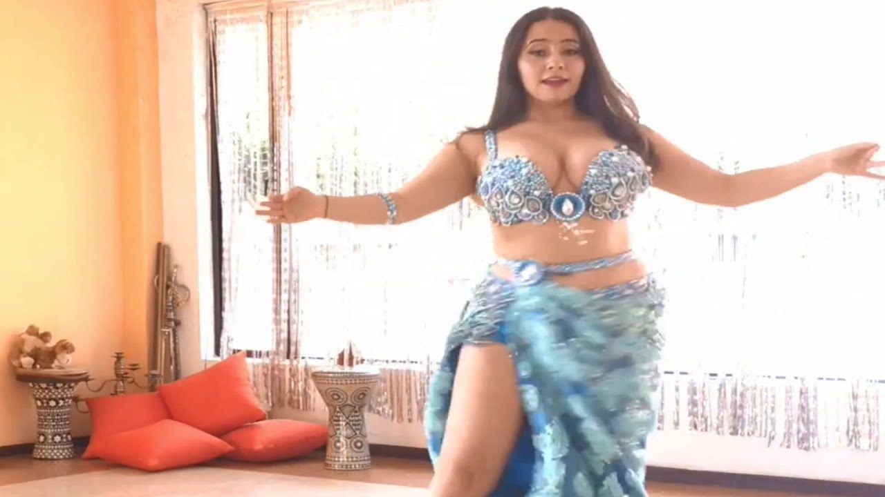 Camila Lanas Belly Dance - رقص ساخن