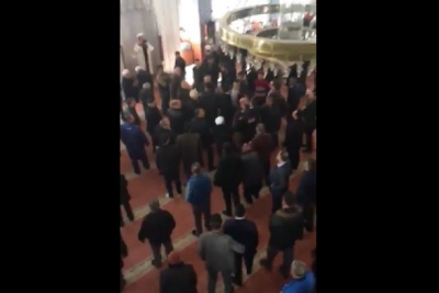 Camide Erdoğan'ın mitingine çağıran imama protesto