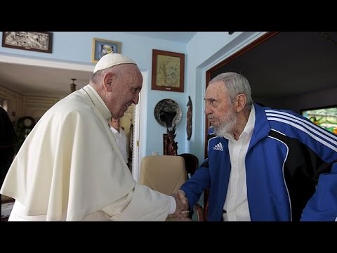 Papa Francis Küba'da Fidel Castro ile görüştü