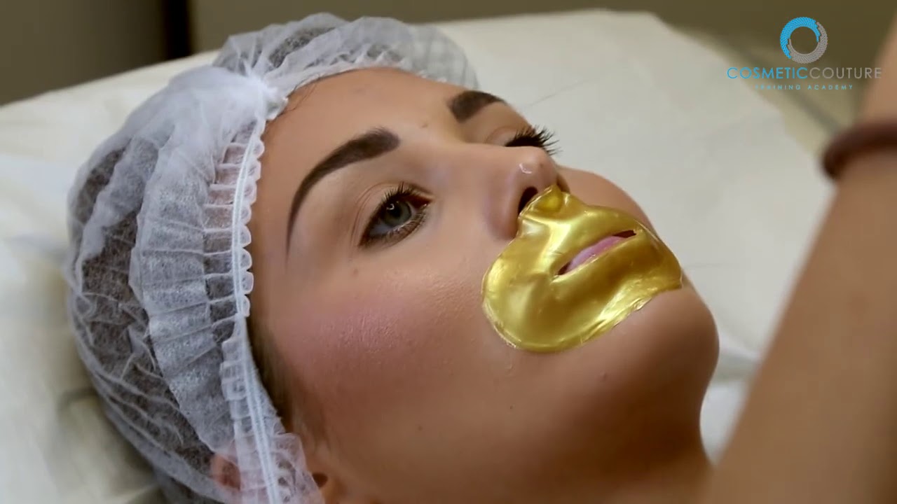 Chloe Goodman, The Golden Lip Treatment