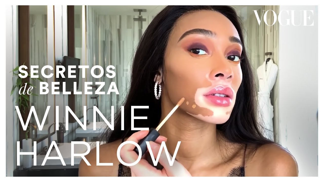 Winnie Harlow nos muestra cómo maquillar un rostro con vitiligo
