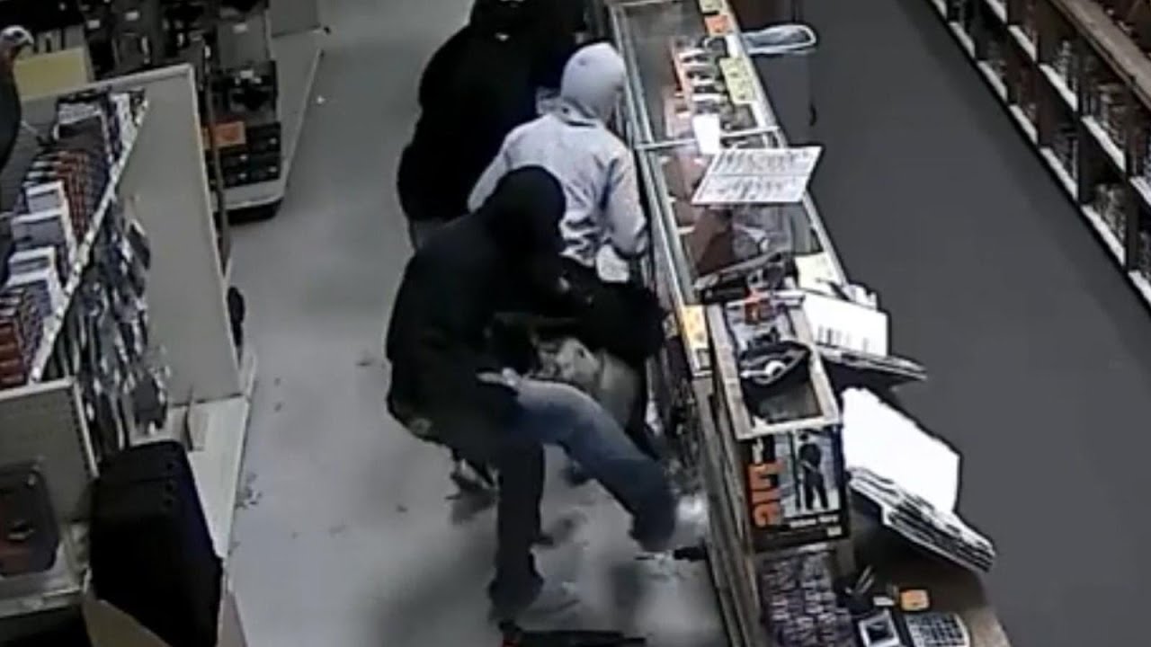 Houston Gun Store Robbery Caught on Security Footage