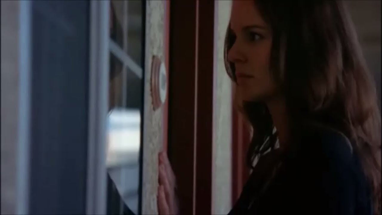 Prison Break - Sara visits Gretchen in the motel - 4x08