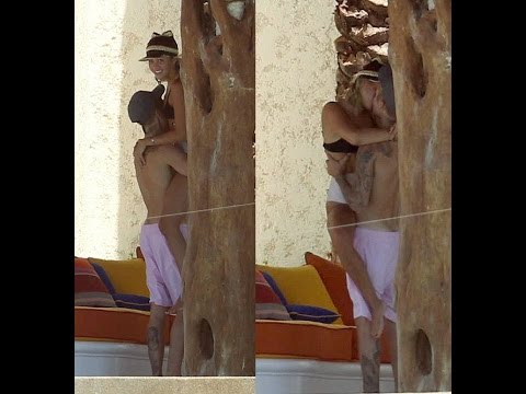 Justin Bieber and Sofia Richie kissing in mexico