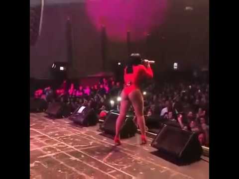 Why Is Ashanti Performing With Booty Out? (AGAIN)