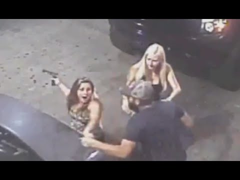 woman pulls out gun during road rage ıncident [caught on camera]