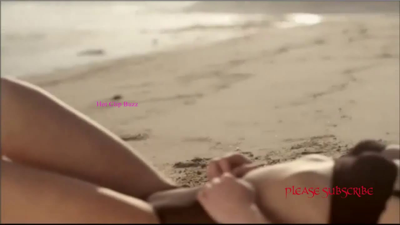 Lindsay Lohan Hot Black Bikini Beach Scene 01