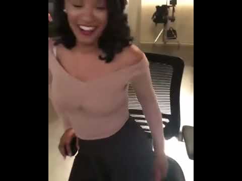 Candice Patton gets Pranked on Set Of The Flash