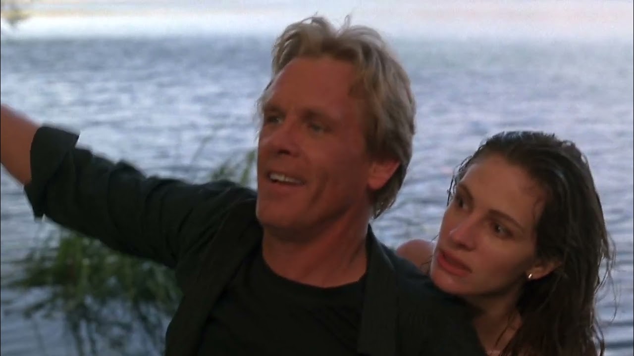 Julia Roberts Nude with Nick Nolte - I Love Trouble (1994)