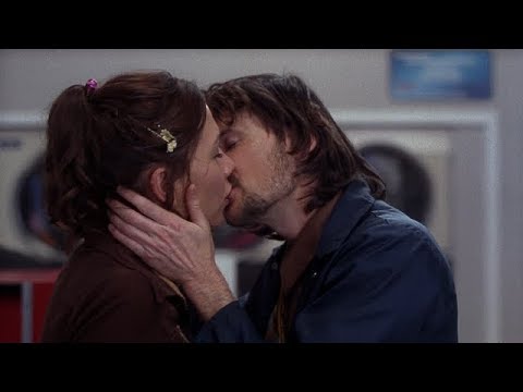Secretary - Kiss Scene Maggie Gyllenhaal & Jeremy Davies HD 1080i
