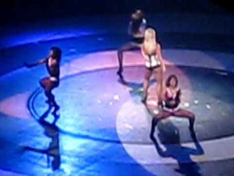 Britney Spears - Hot As Ice Live 8/26/09