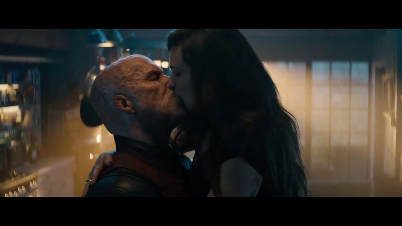 Deadpool 2 | Kiss Scene | Ryan Reynolds and Morena Baccarin