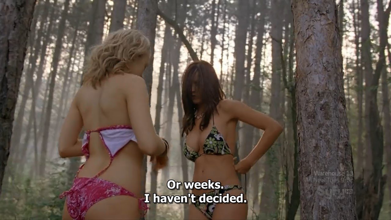 LAKE PLACID MOVIE SEXY SCENE GIRLS CHANGING CLOTHES