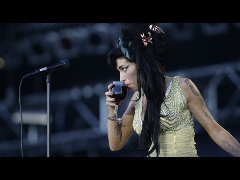 amy-winehouse-died-from-too-much-drink