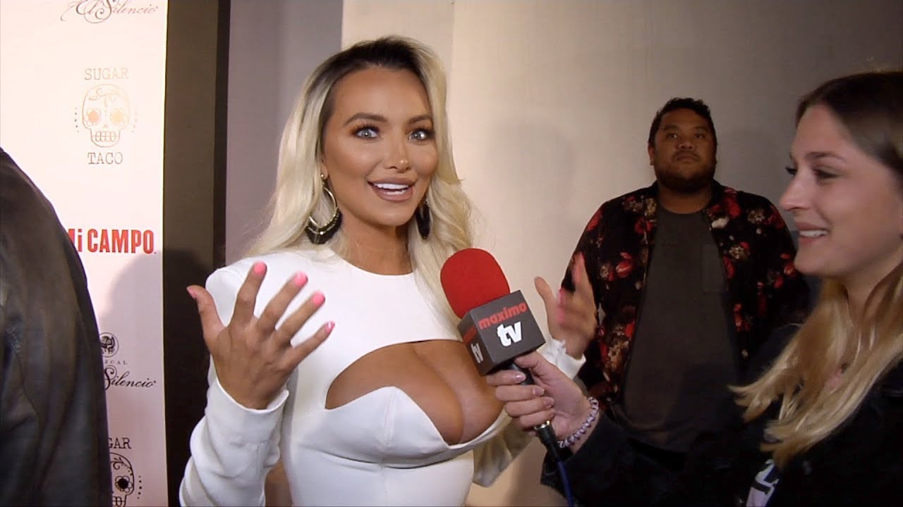 Lindsey Pelas On Plant-Based Diet, Worst Pickup Line, Staying Fit, Body Compliments, Happiness